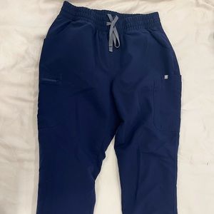 Women’s Figs Navy Blue high waisted scrub pants size L